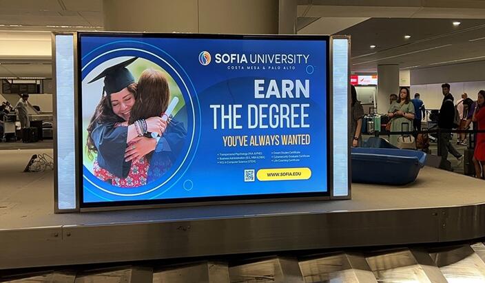 舊金山機場廣告